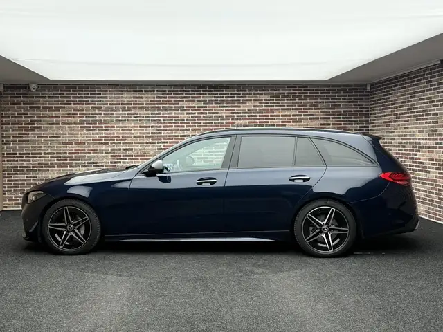 Mercedes-Benz C Class view 5