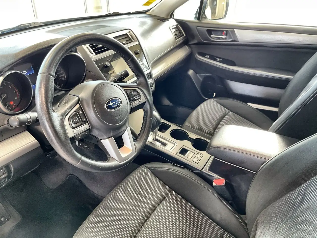 Subaru OUTBACK снимка Subaru OUTBACK