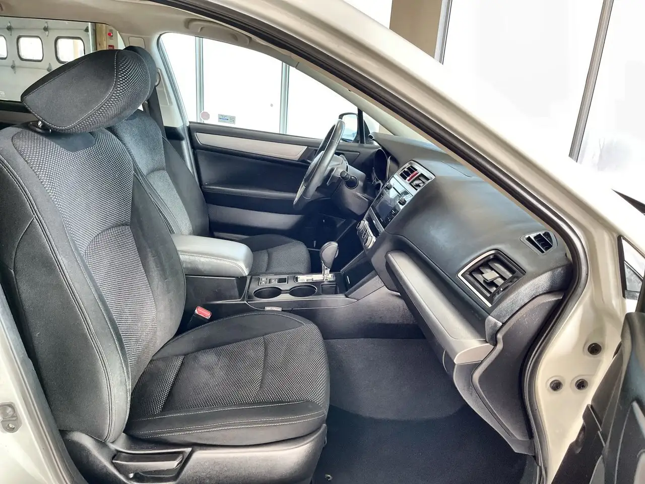Subaru OUTBACK снимка Subaru OUTBACK