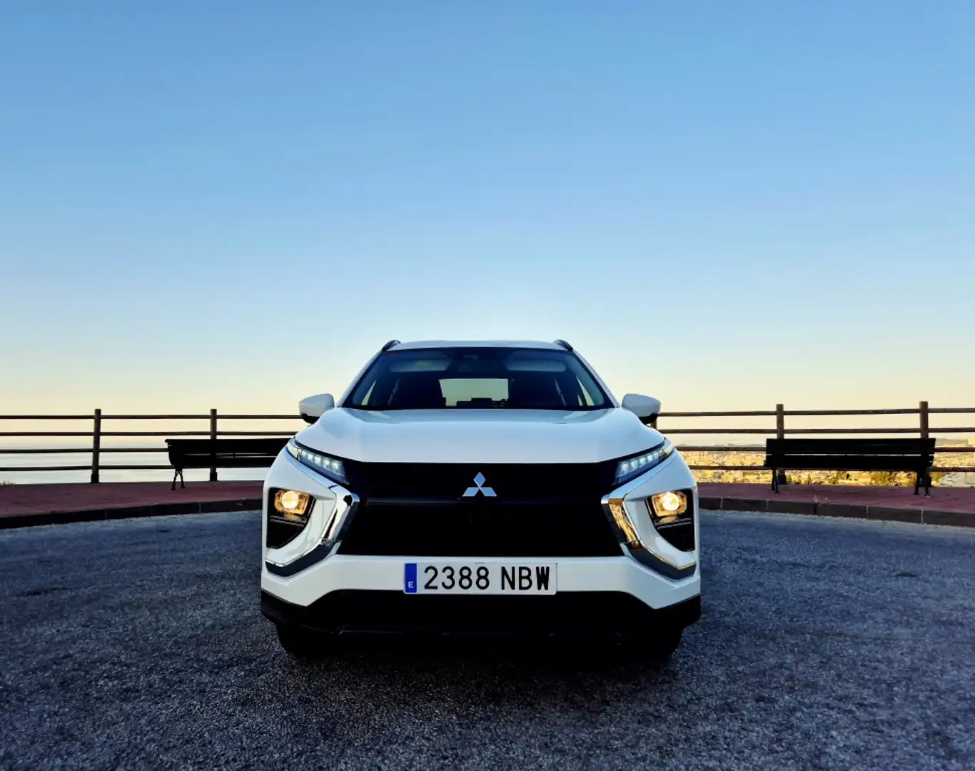 Mitsubishi Eclipse Cross PHEV Motion 4WD Blanc - 2