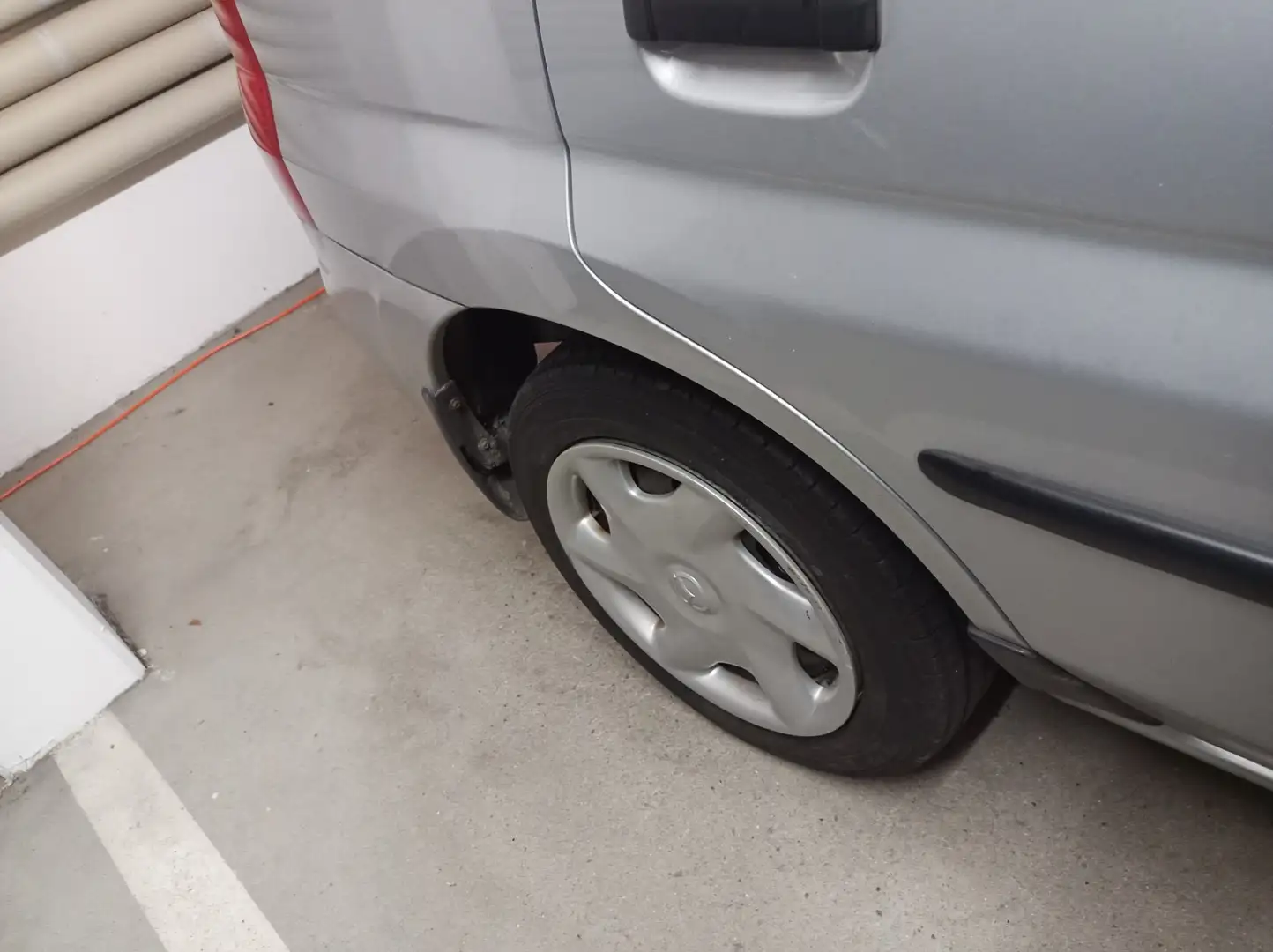 Mazda Demio Demio 1.5 Exclusive Silber - 2