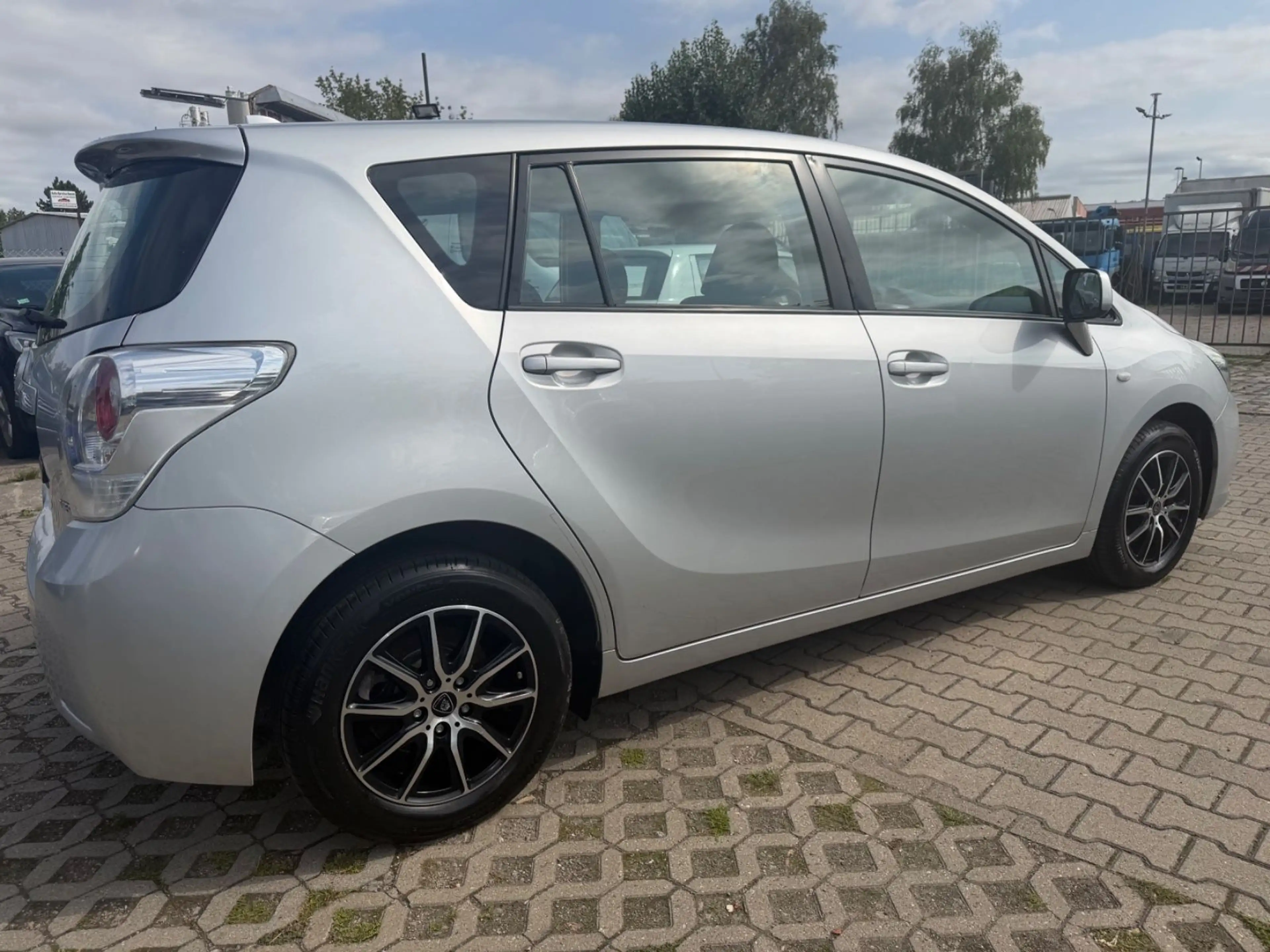 Toyota Verso Life*7 SITZE*KAMERA*NAVI*TEPMOMAT*PDC — photo 5