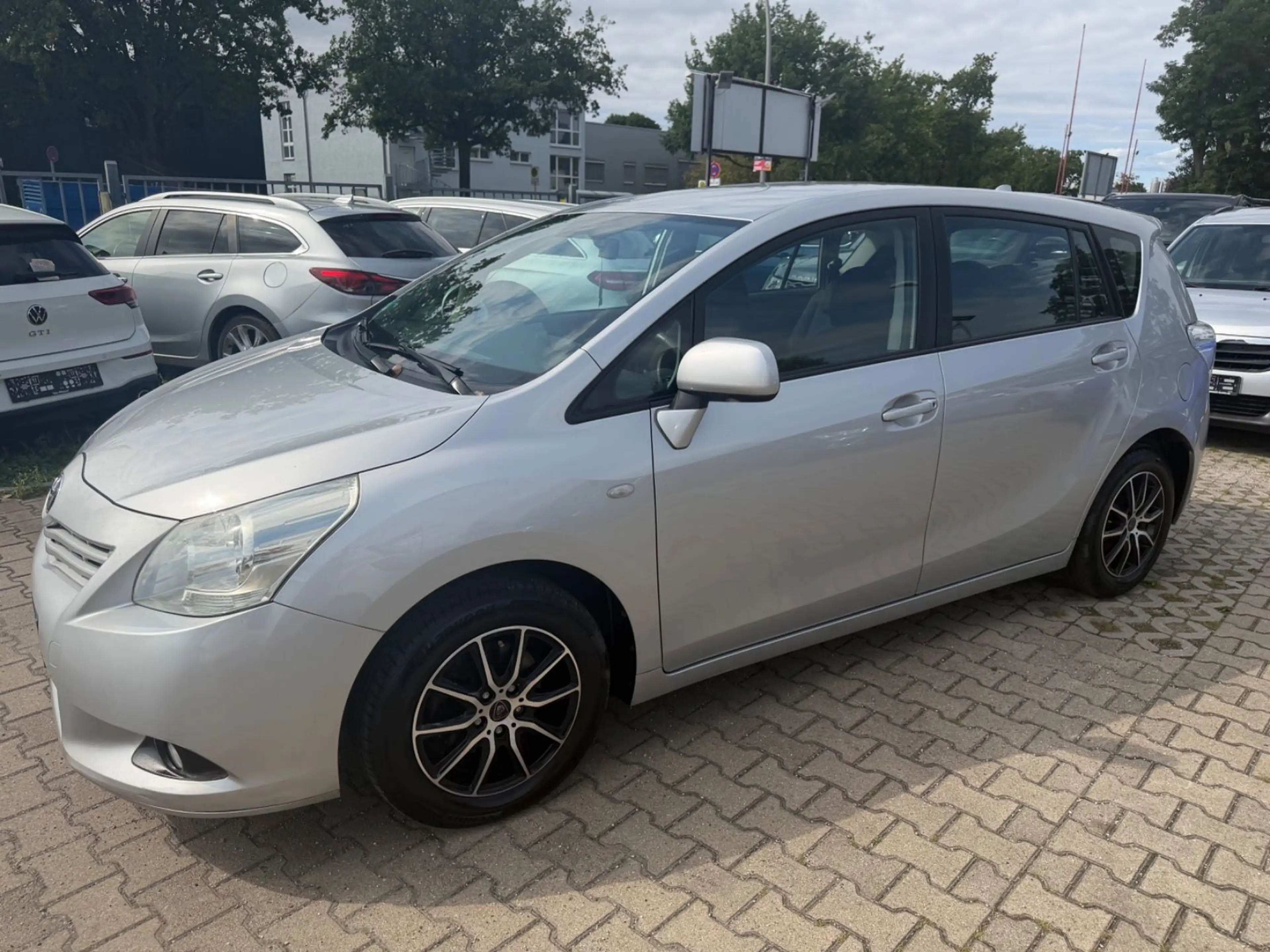 Toyota Verso Life*7 SITZE*KAMERA*NAVI*TEPMOMAT*PDC — photo 3