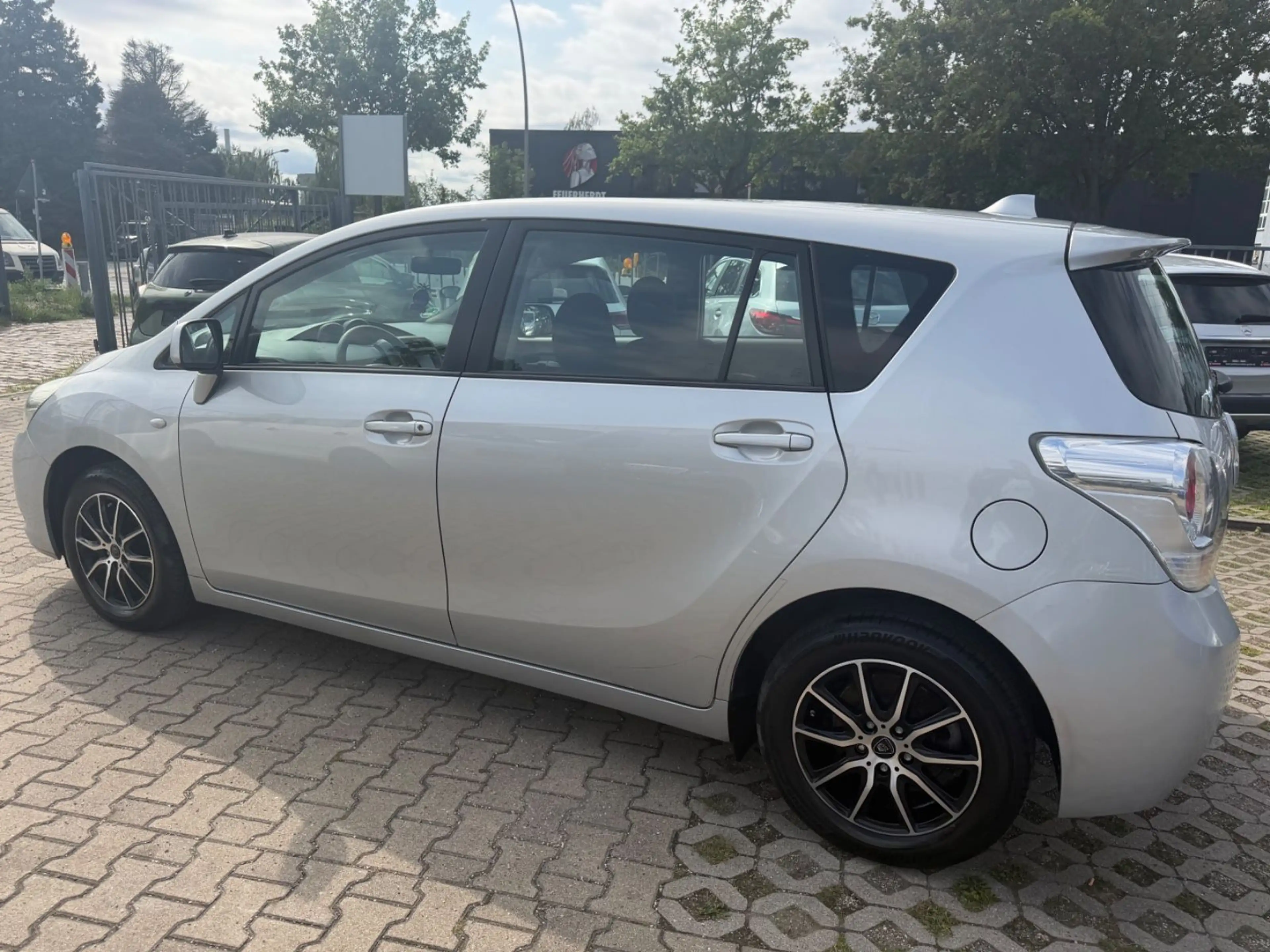 Toyota Verso Life*7 SITZE*KAMERA*NAVI*TEPMOMAT*PDC — photo 7