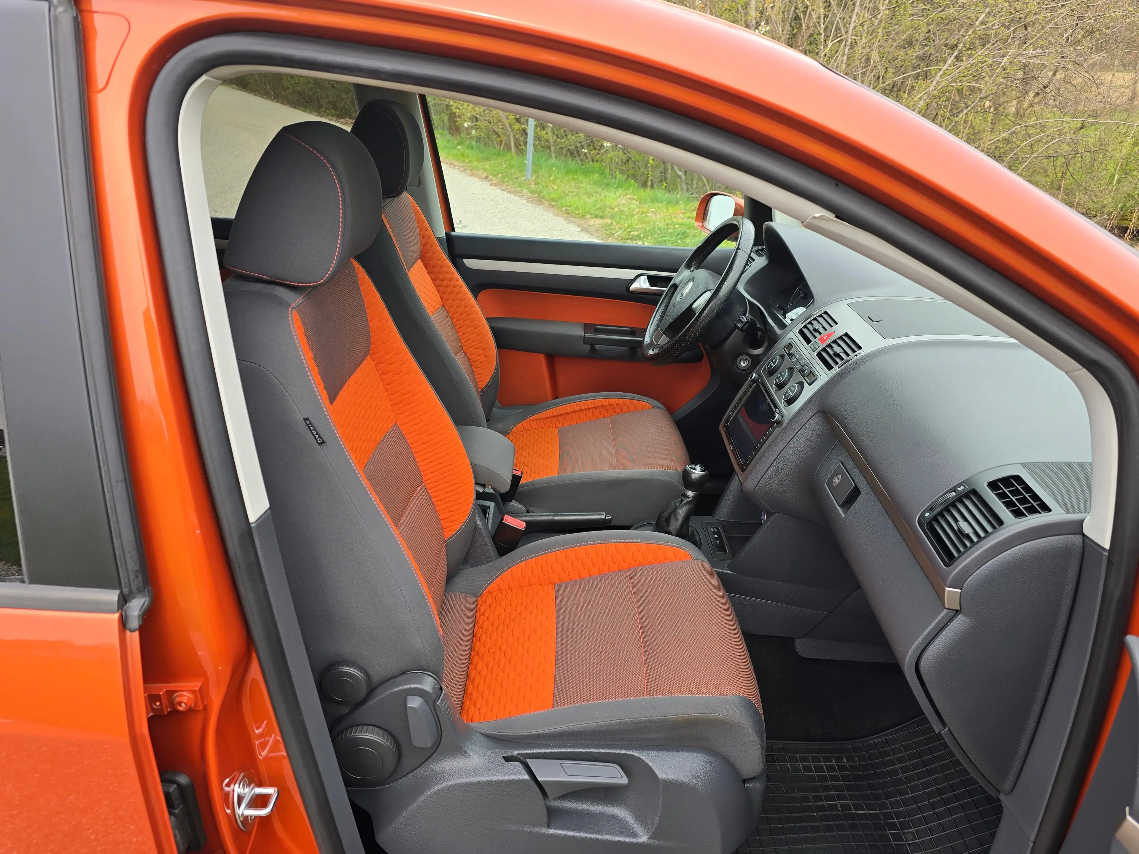 Volkswagen Cross Touran Top* Kredit* 7 Sitzer* Navi* Tempomat* Sitzheizung — photo 14