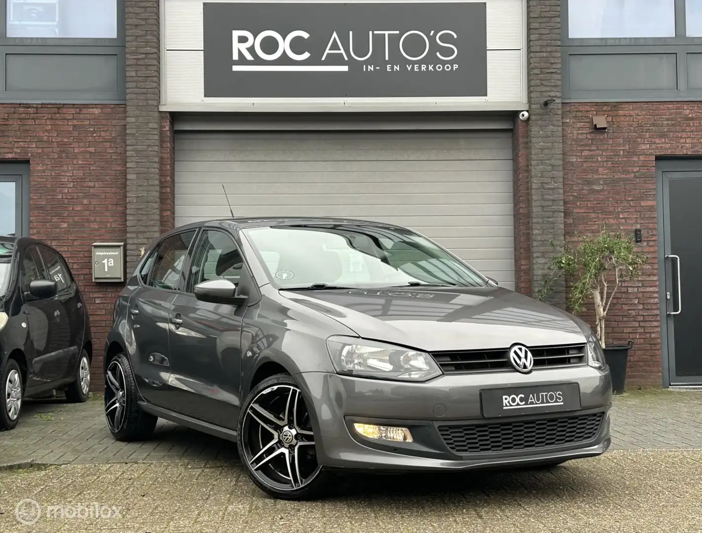 Volkswagen Polo 1.2 TSI Trendline | Airco | 17" velgen Grijs - 1