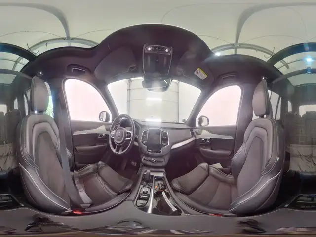 Volvo XC90 view 13