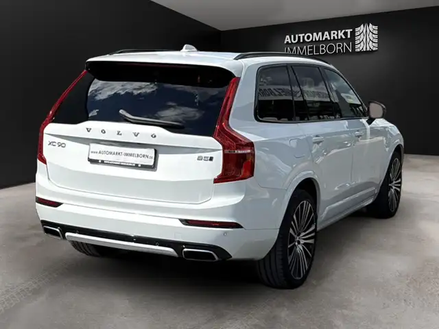 Volvo XC90 view 7