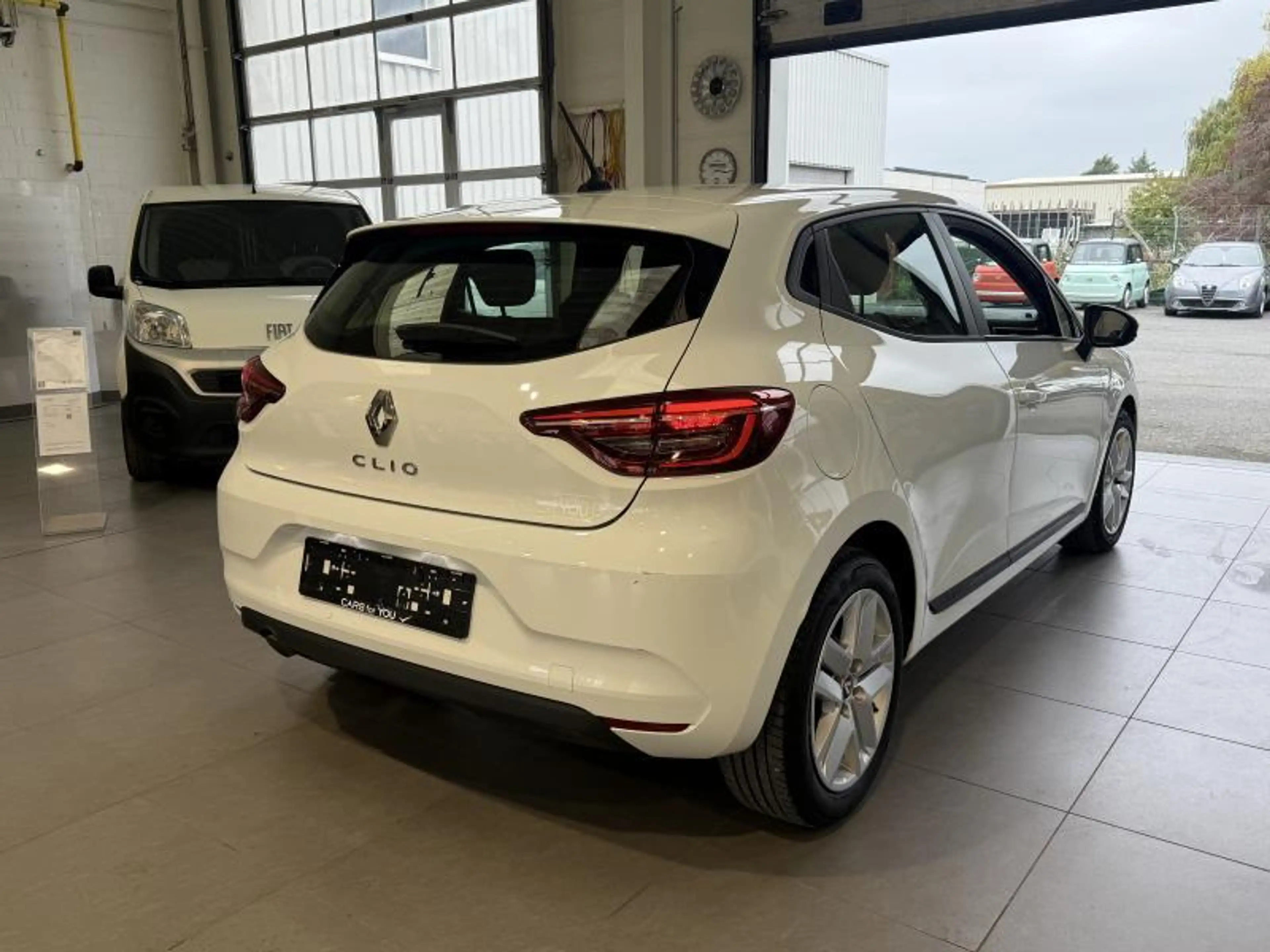 Renault Clio ZEN — photo 5