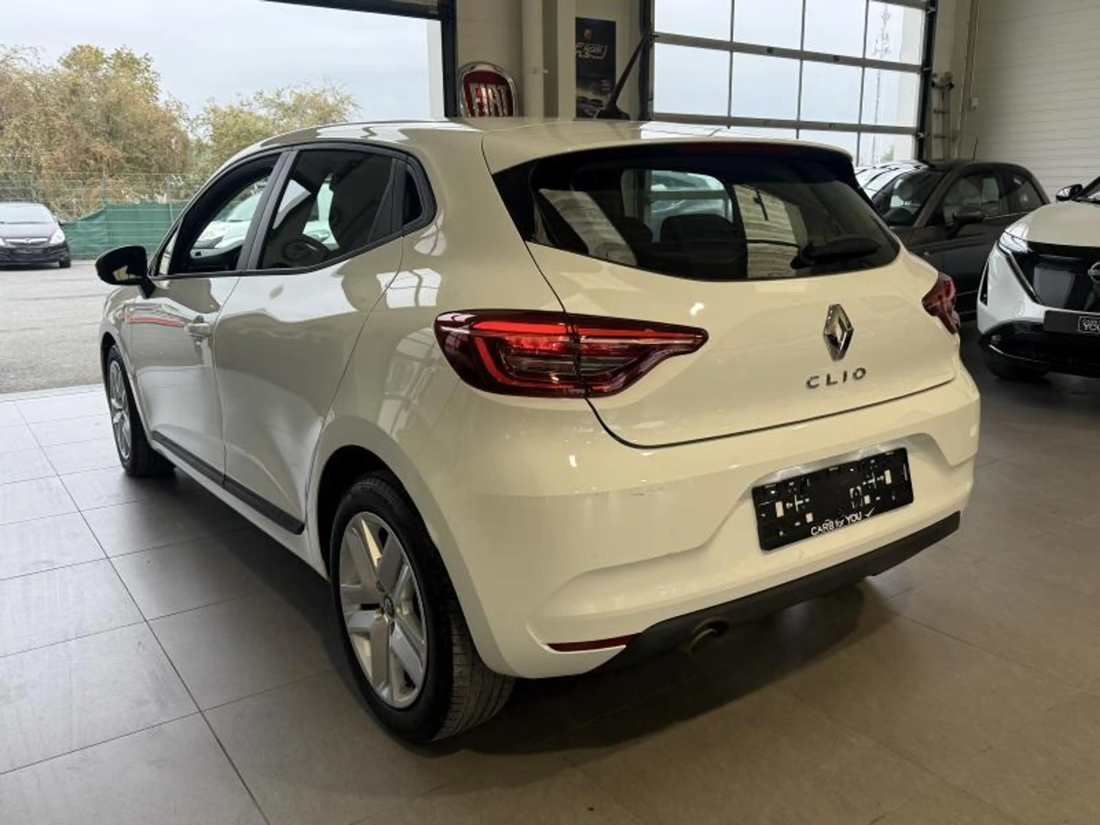 Renault Clio ZEN — photo 7