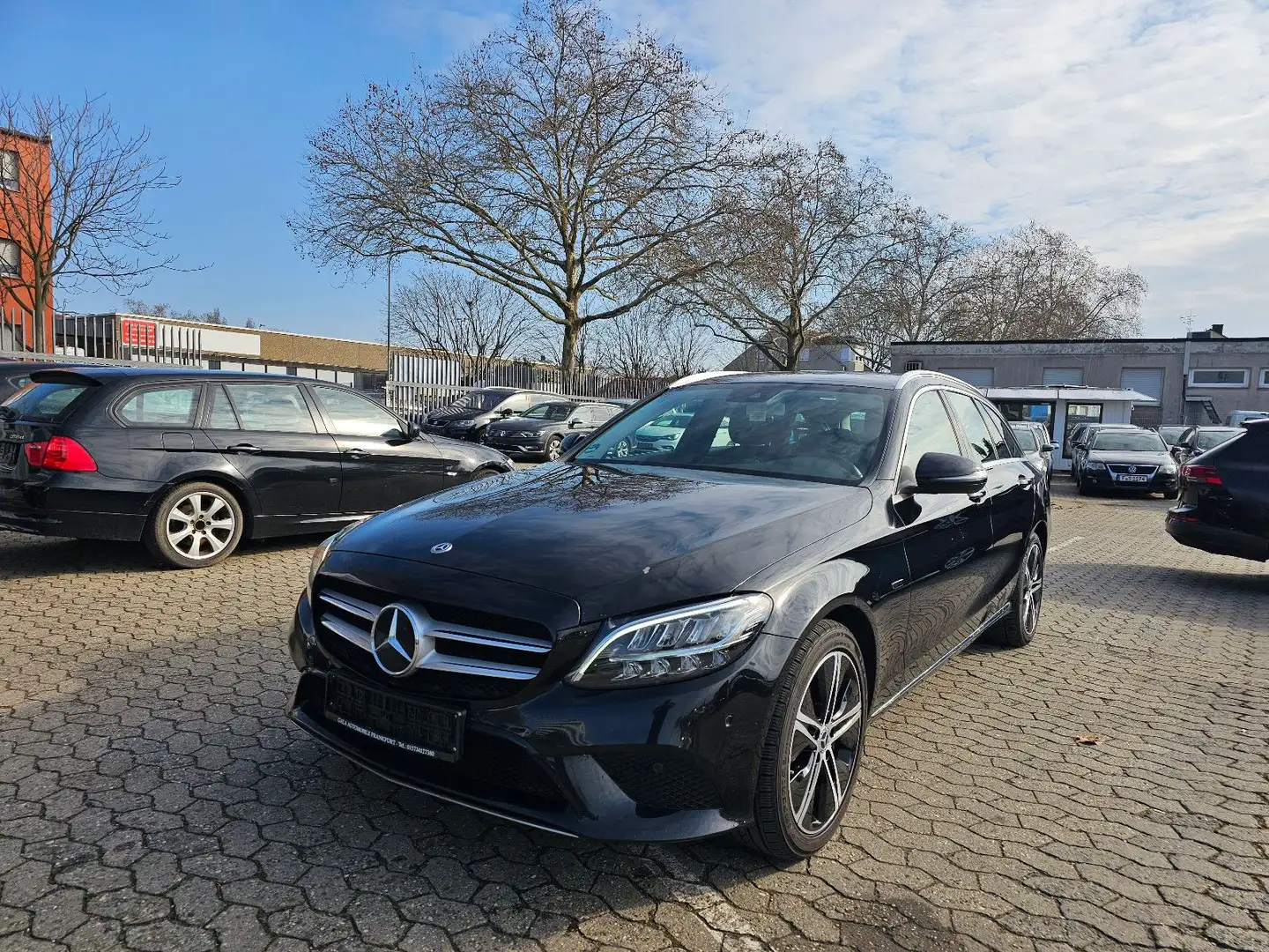 Mercedes-Benz C 300 T de*DIGITAL*NAVI*AHK*SHZ*TÜV NEU*ACC Schwarz - 1