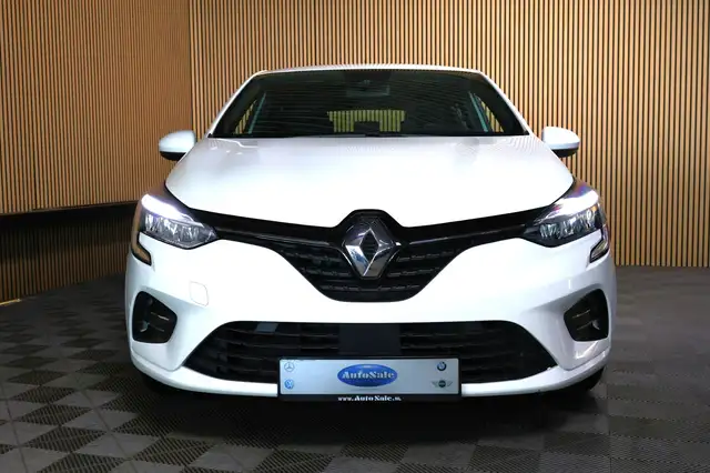 Renault Clio view 9