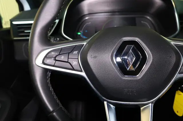 Renault Clio view 15