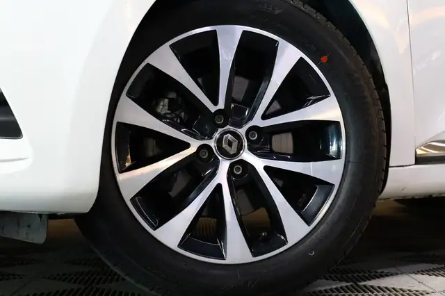 Renault Clio view 5