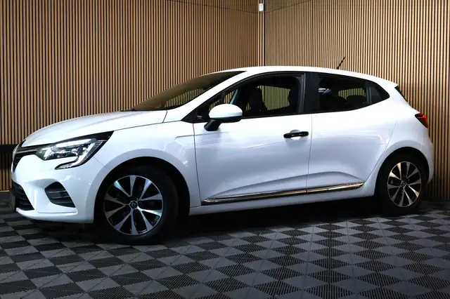 Renault Clio view 11