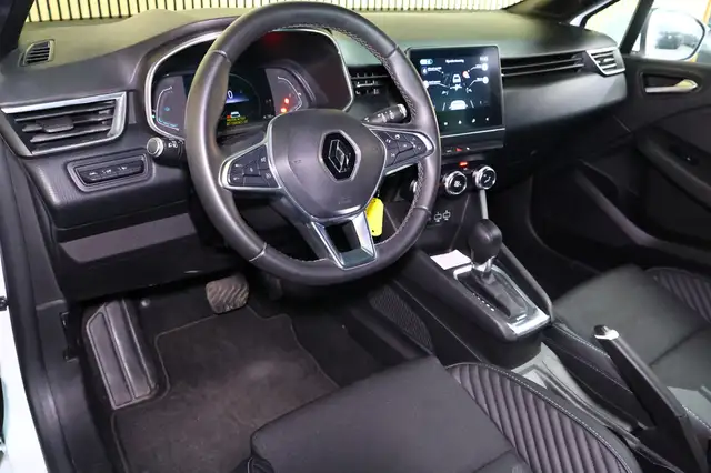 Renault Clio view 27