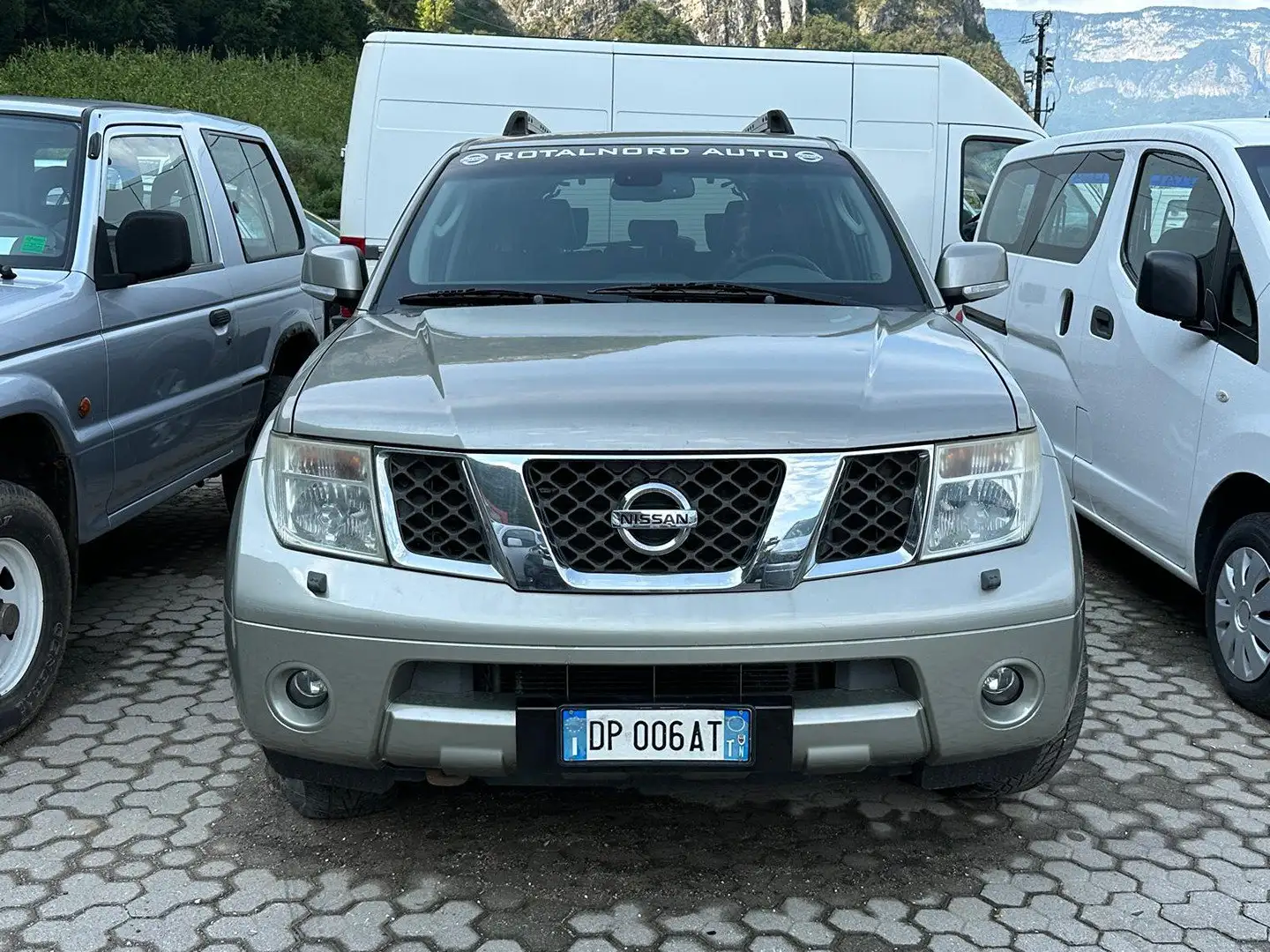 Nissan Pathfinder 2.5 LE Auto 2625L775K9 Grigio - 1
