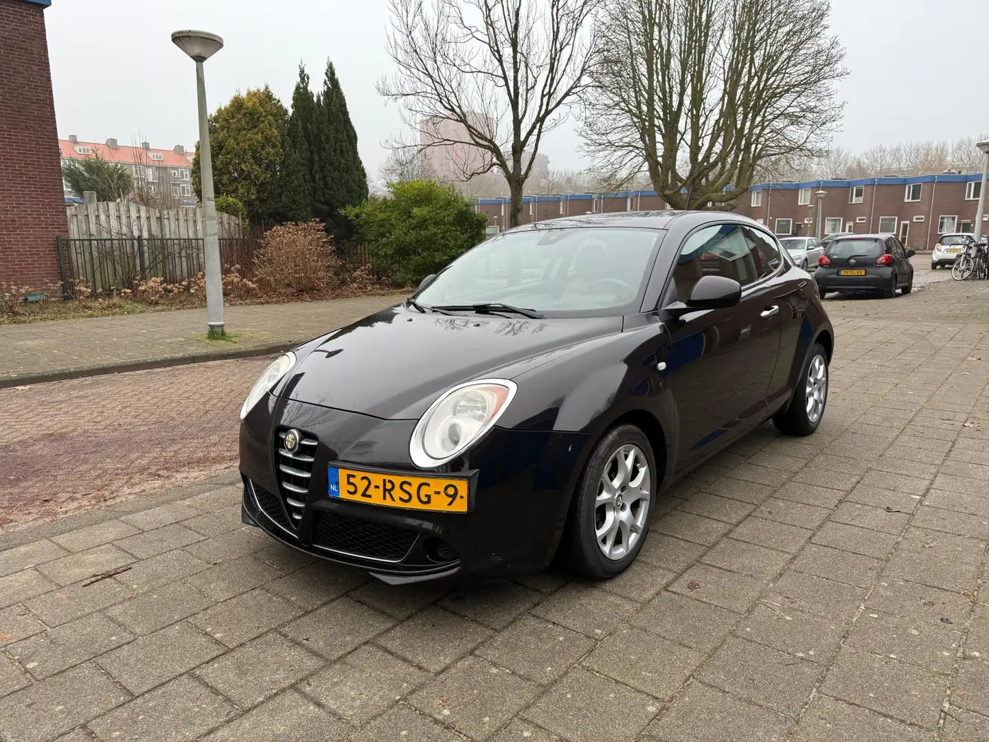 Alfa Romeo MiTo 1.3 JTDm ECO Nero Metallic Brown Leather Euro 5 Zwart - 1