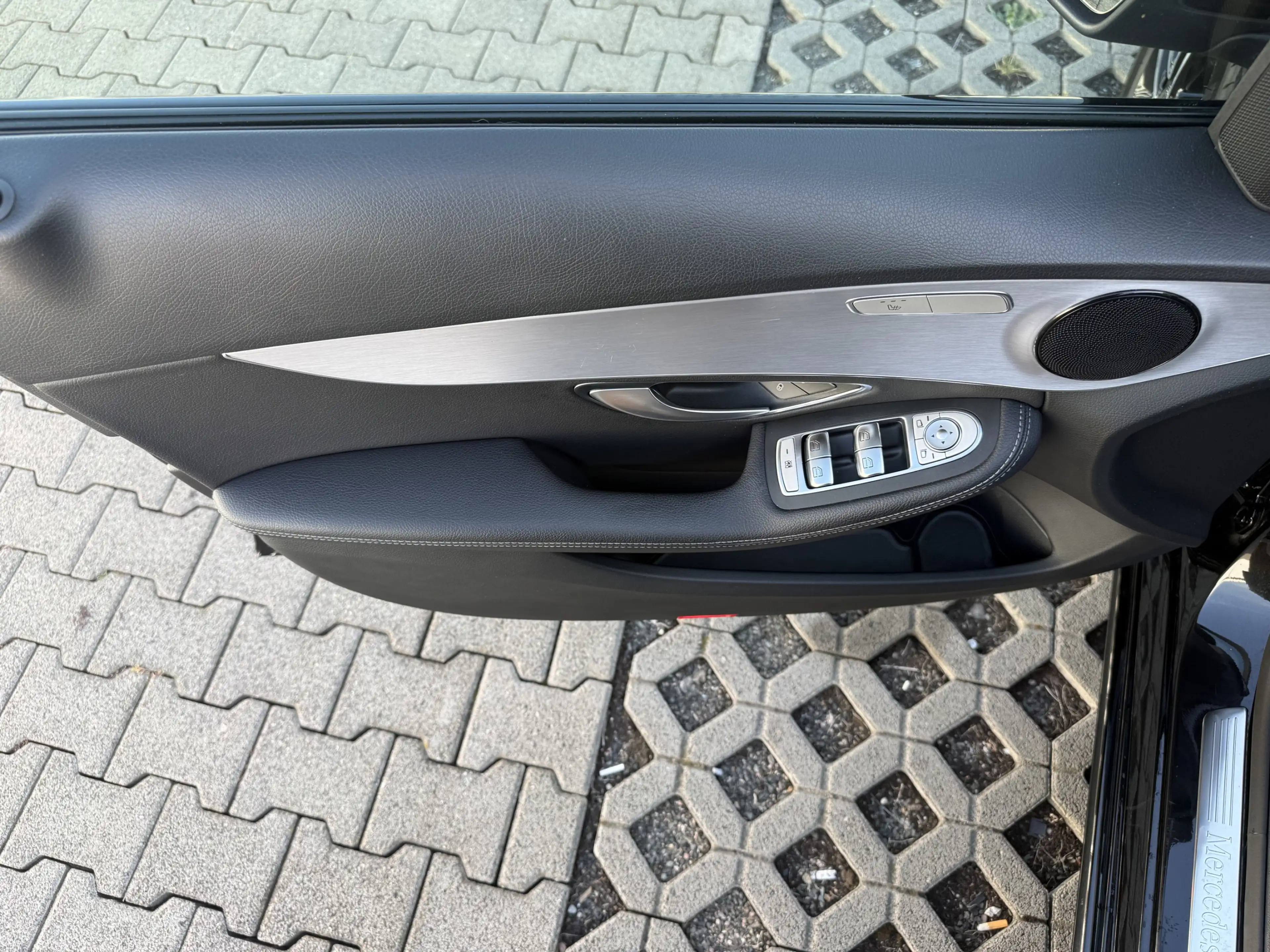 Mercedes-Benz C 400 T 4Matic LED+CARPLAY+SITZHEIZUNG+R-KAMERA — photo 10