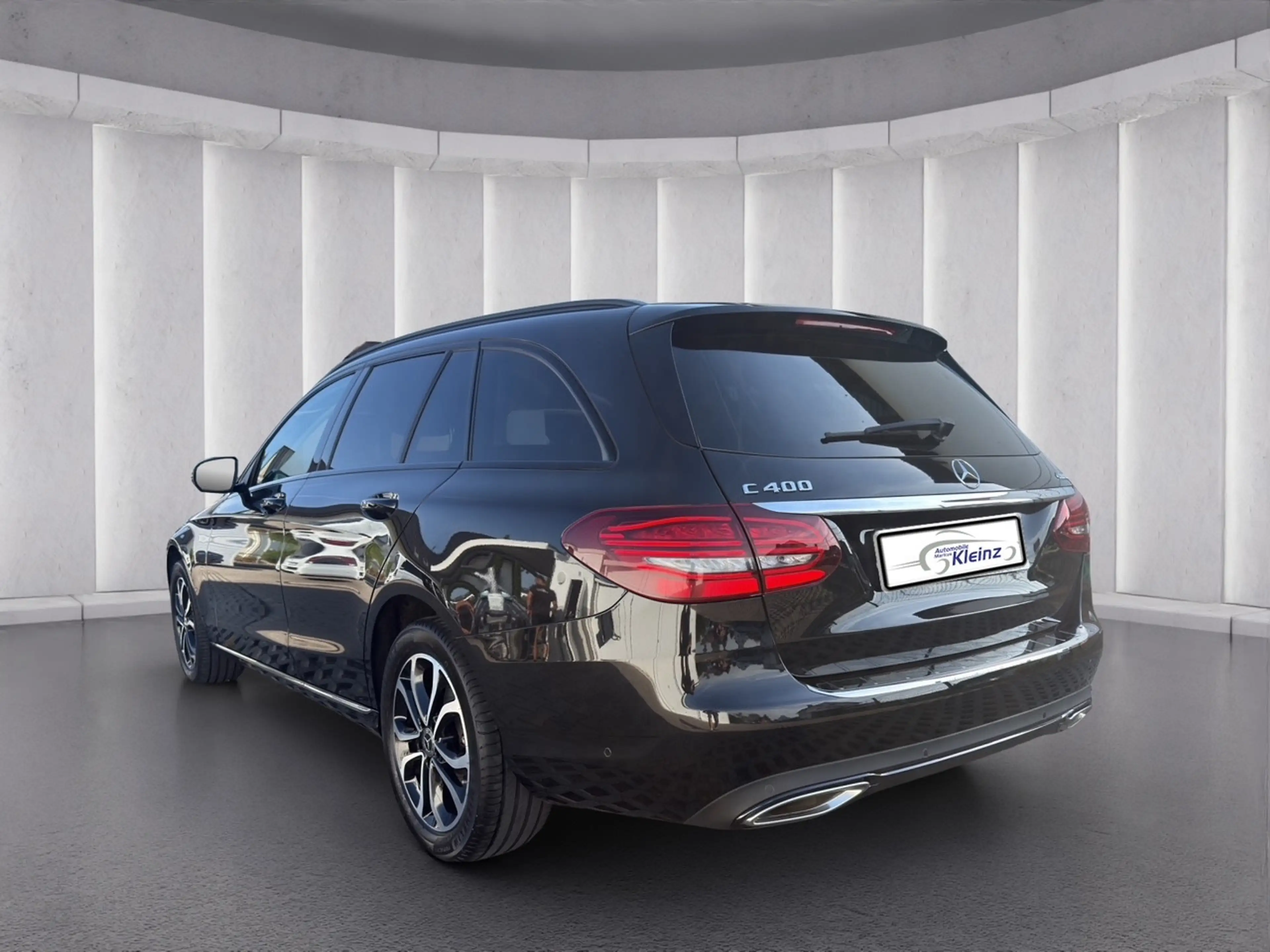 Mercedes-Benz C 400 T 4Matic LED+CARPLAY+SITZHEIZUNG+R-KAMERA — photo 2