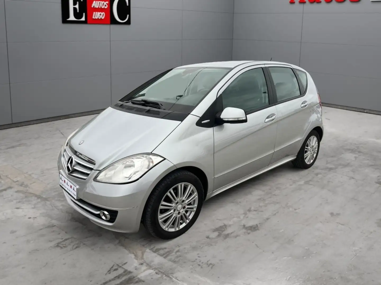 Mercedes-Benz A 180 180CDI Avantgarde Plateado - 1