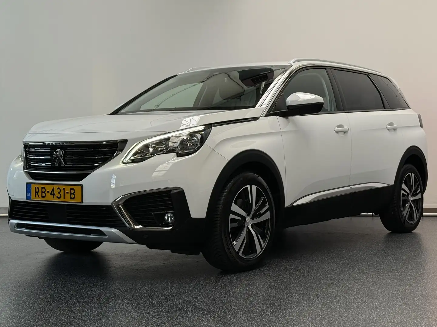 Peugeot 5008 1.2 PureTech Allure | Automaat | Ruime uitrusting Wit - 1