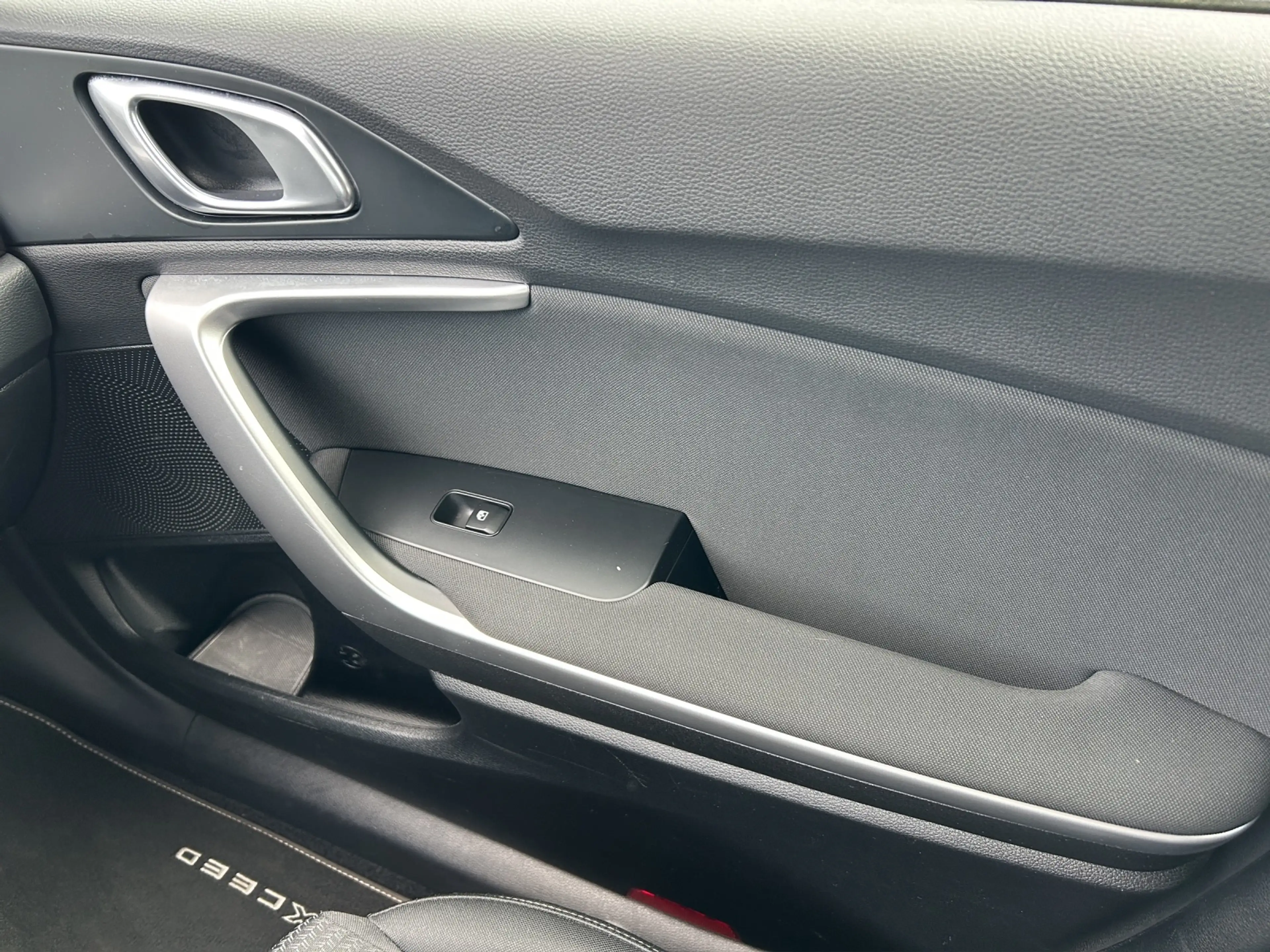 Kia XCeed 1.0 T-GDi Edition 7 KAMERA/SHZ/KLIMA — photo 19