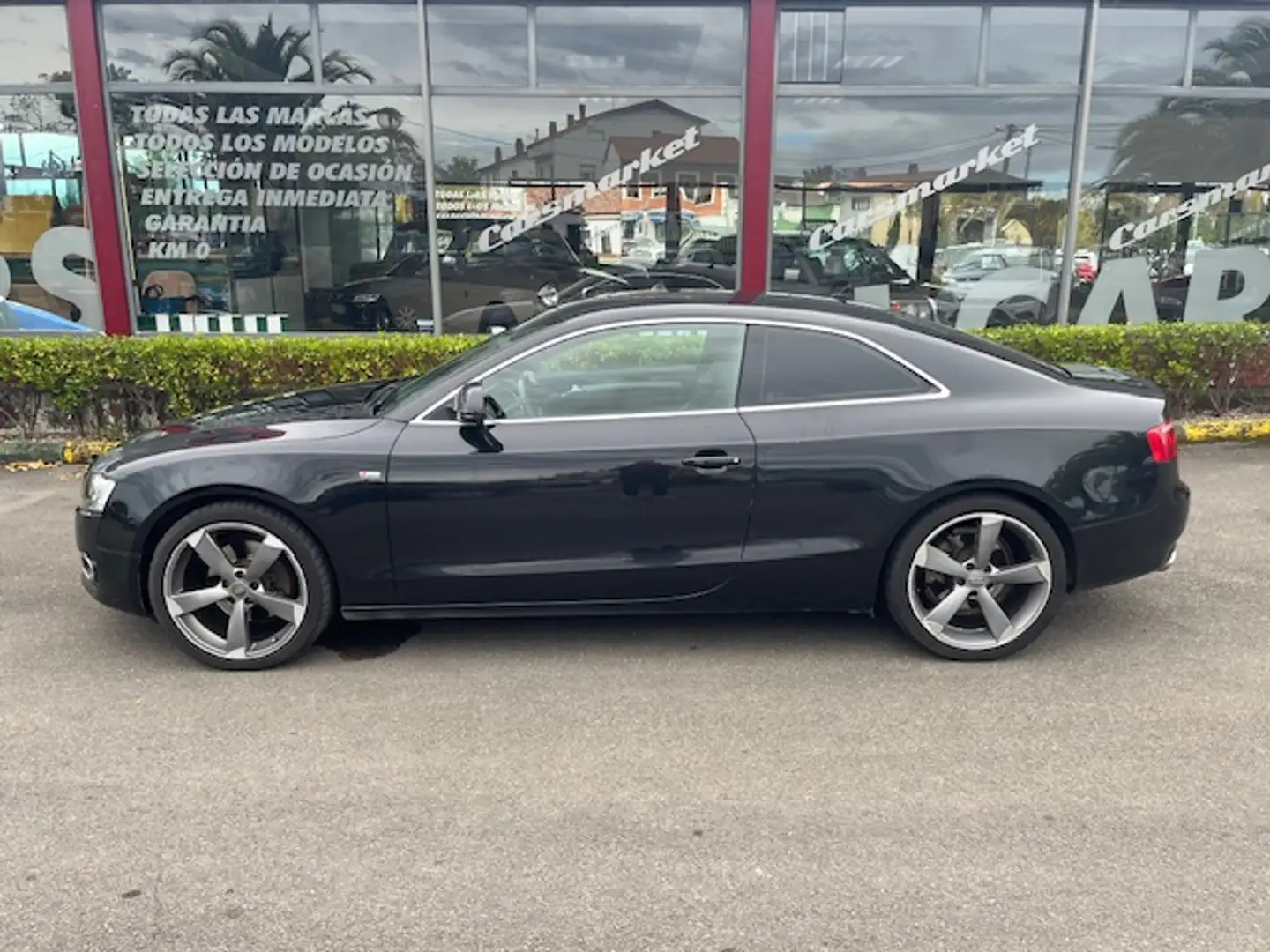 Audi A5 Coupé 2.7TDI Multitronic Negro - 2