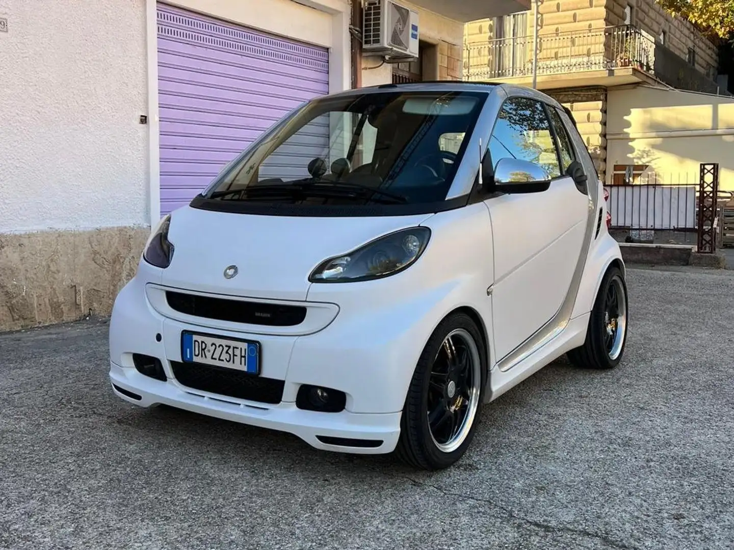 smart brabus Fortwo II 2008 Cabrio Cabrio 1.0 Brabus 98cv Alb - 1