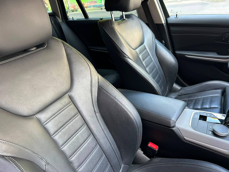 BMW 320 Touring 320eXA PHEV — photo 14