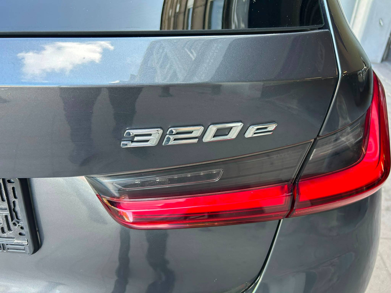 BMW 320 Touring 320eXA PHEV — photo 6