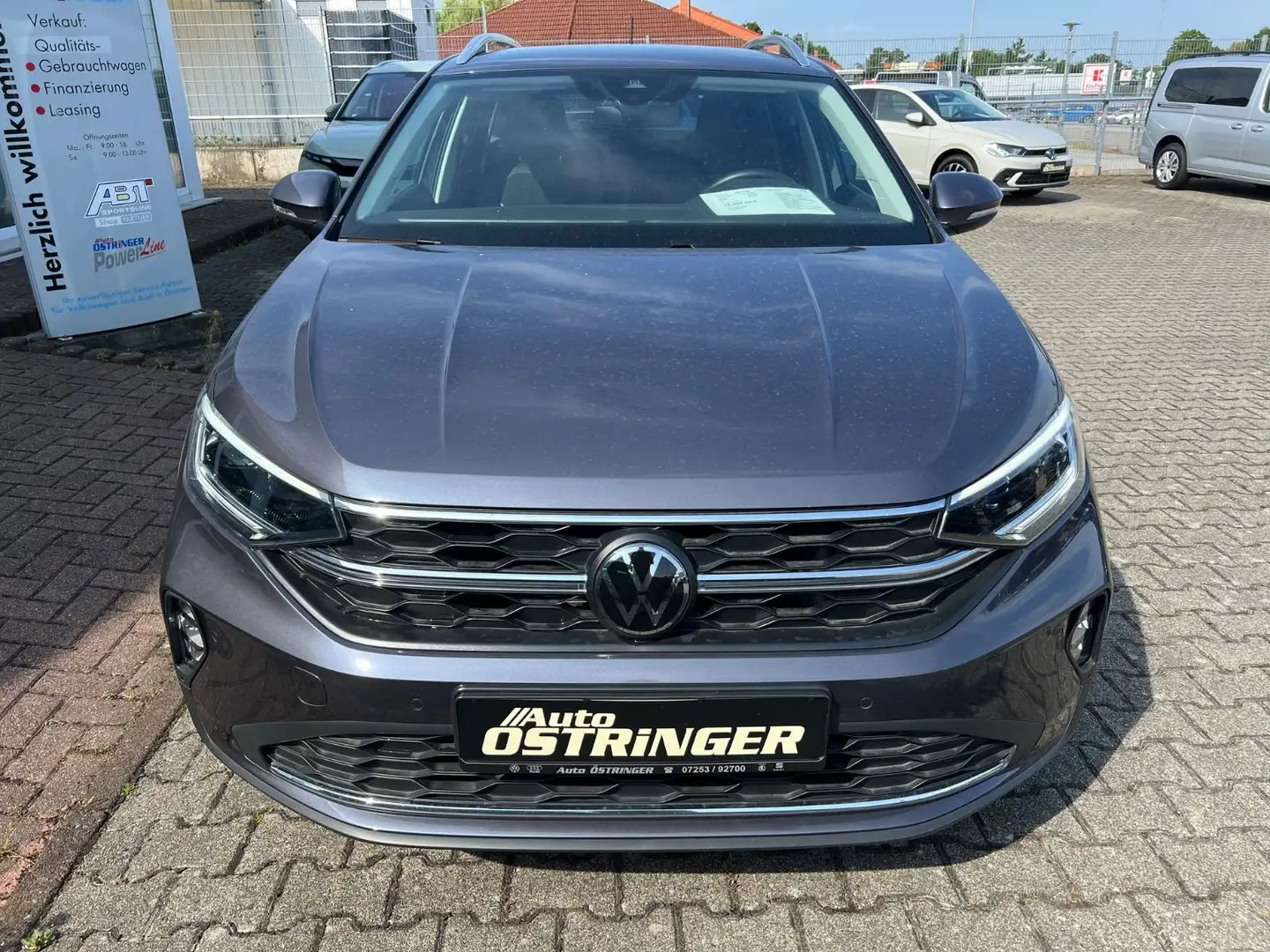 Volkswagen Taigo 1,0 TSI DSG Style  NAVI/AHK/ALLWETTER Grau - 2