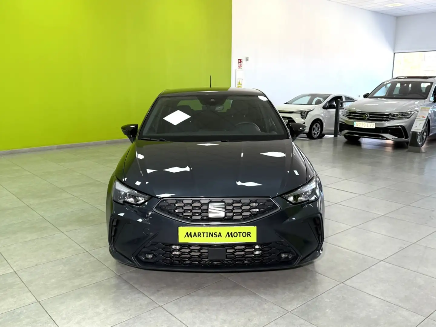 SEAT Ibiza 1.0 TSI S&S Style 85kW Gris - 2