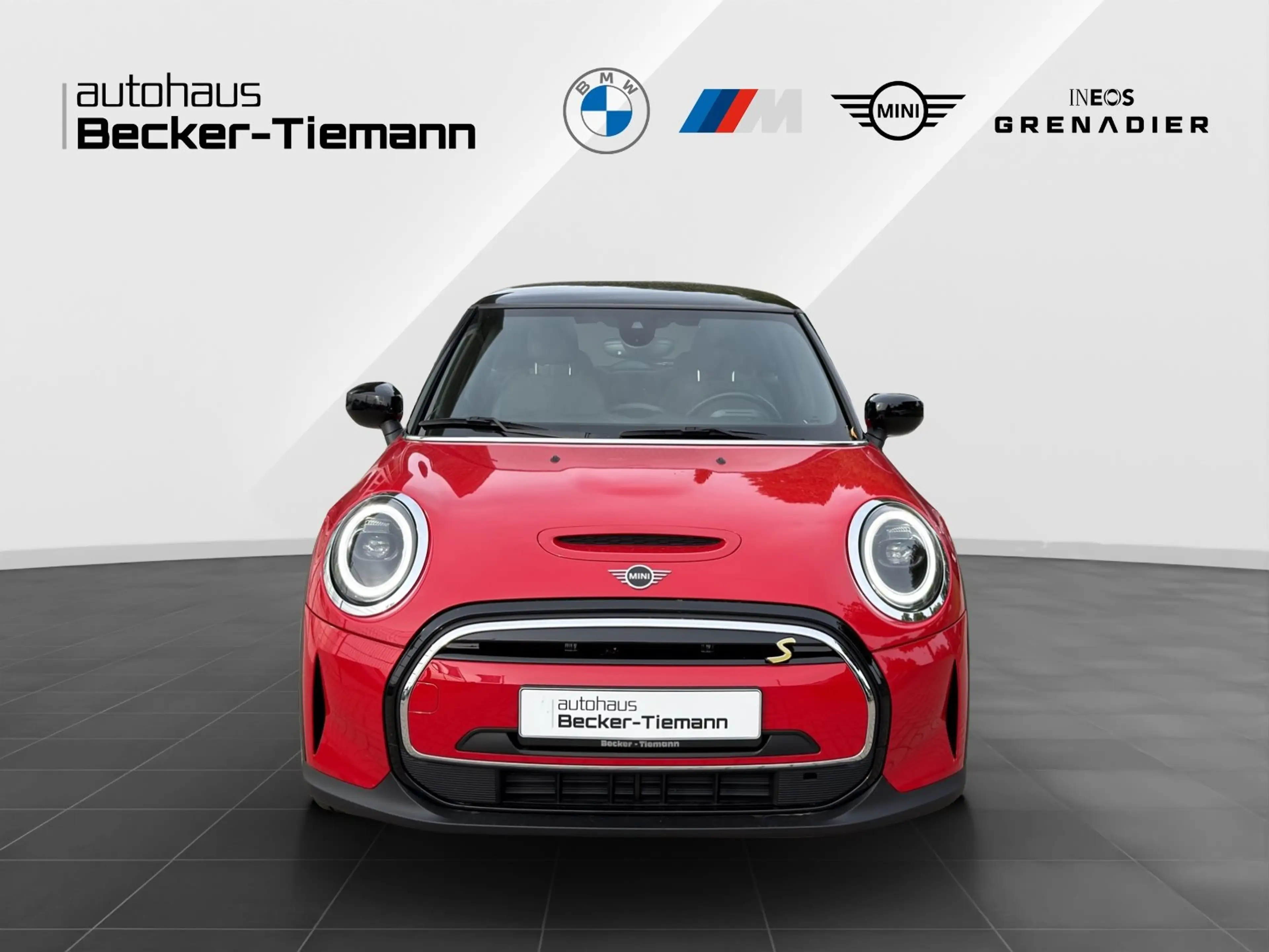 MINI Cooper SE Hatch 16" / DrivAss / DAB / Ambiente / LED / CarPl — photo 2