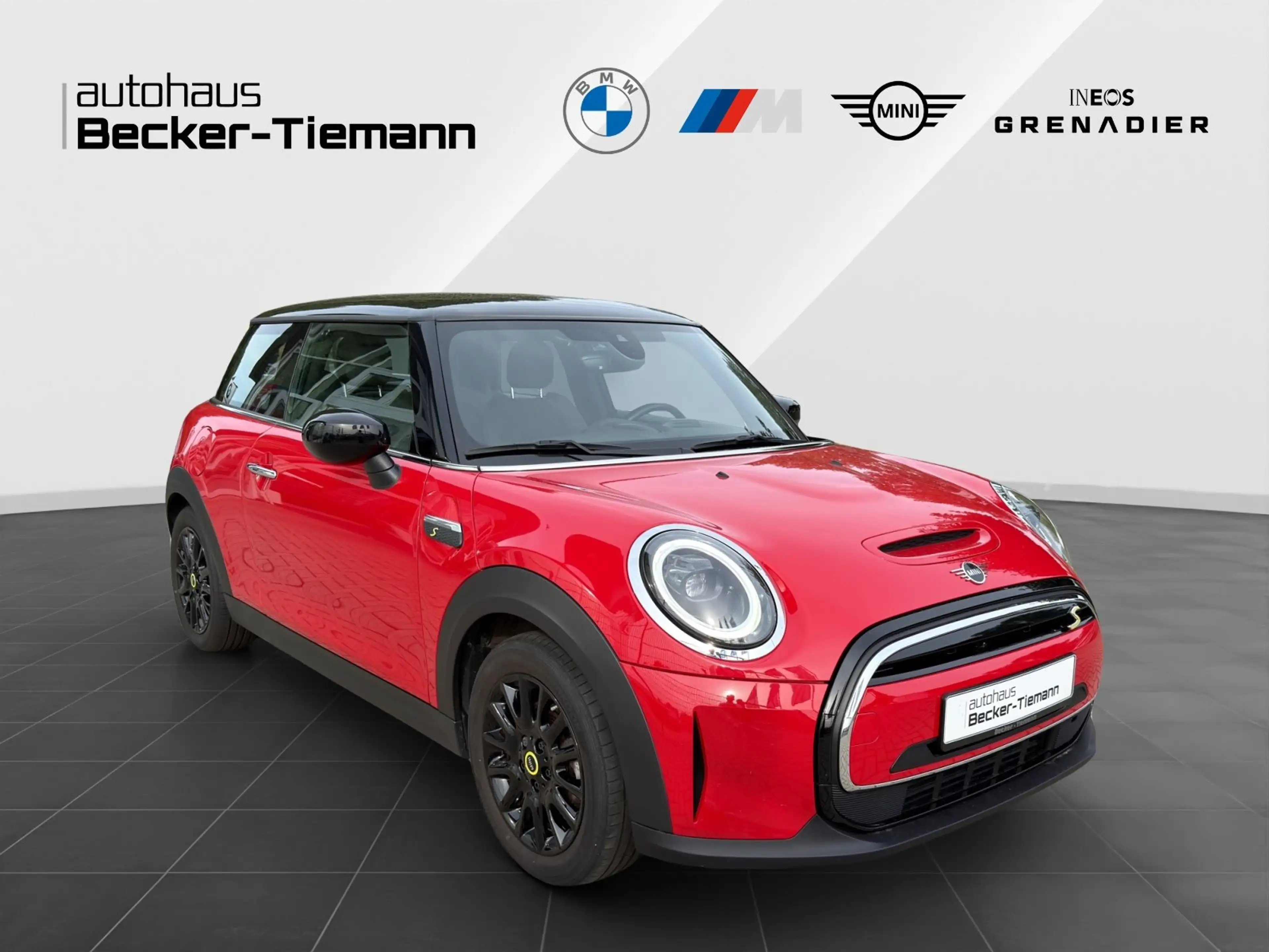 MINI Cooper SE Hatch 16" / DrivAss / DAB / Ambiente / LED / CarPl — photo 7