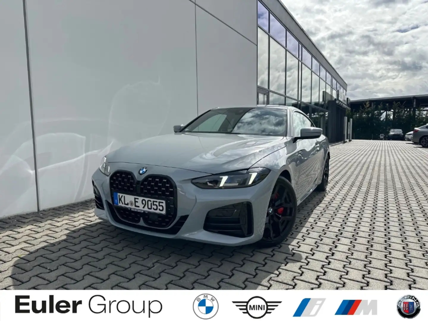 BMW 420 i Coupe Sportpaket Navi digitales Cockpit Memory S Šedá - 1