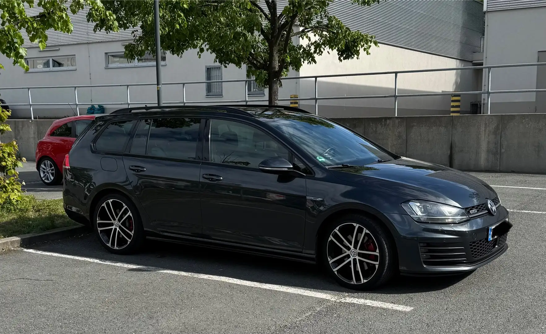 Volkswagen Golf GTD Variant BlueMotion Technology DSG - 2
