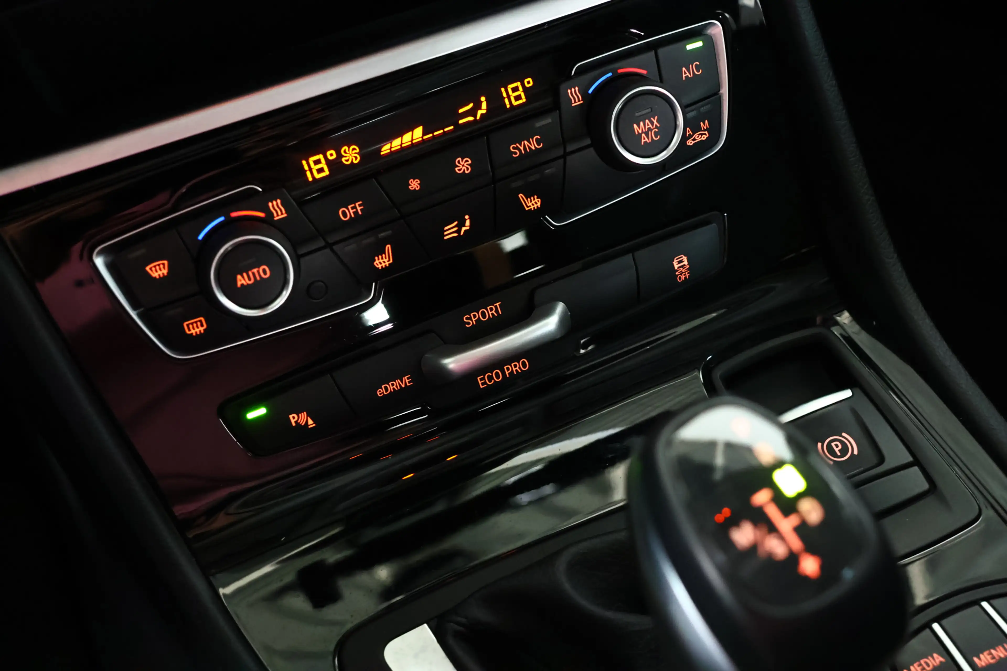 BMW 225 2-serie Active Tourer 225xe iPerformance eDrive Ed — photo 16