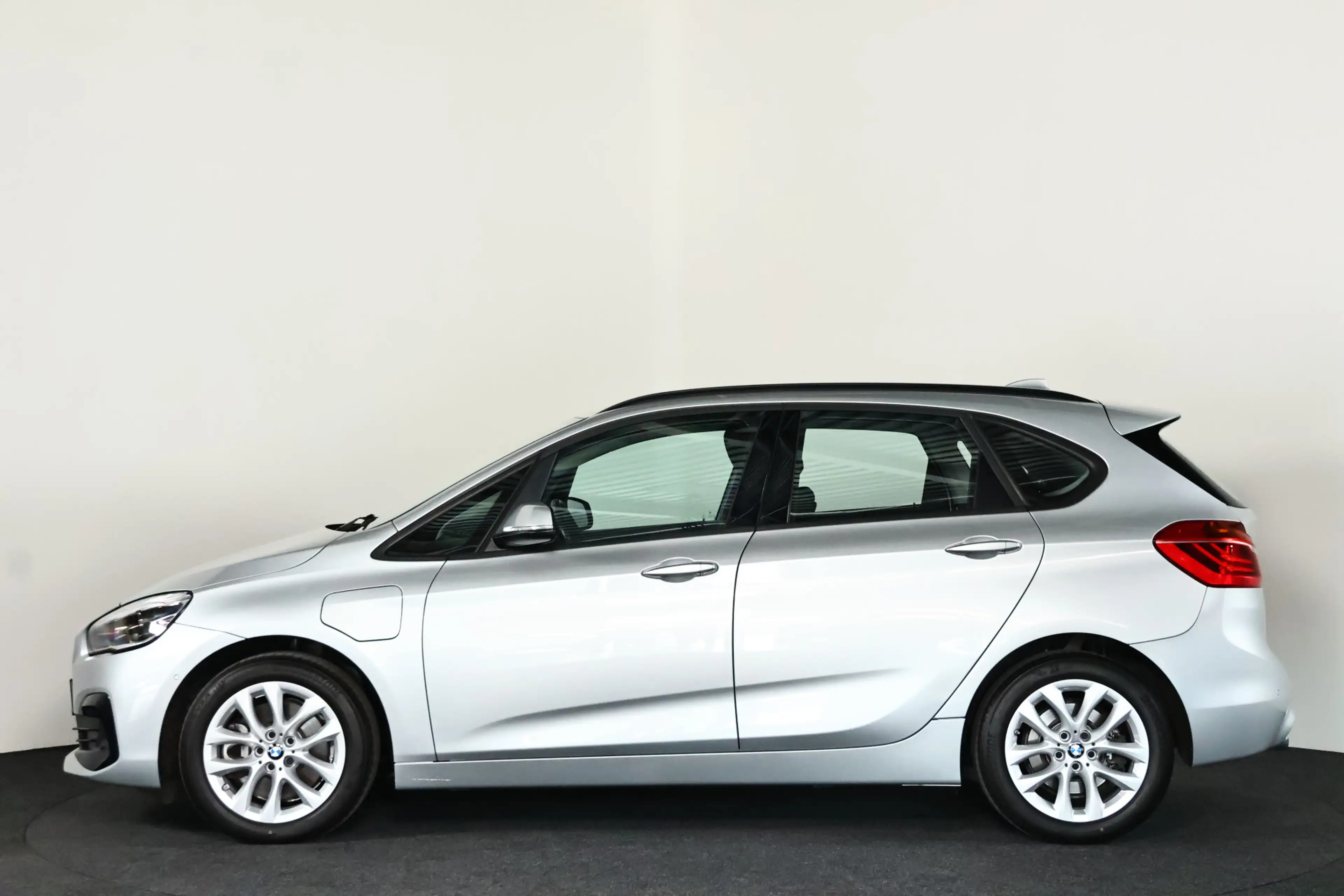 BMW 225 2-serie Active Tourer 225xe iPerformance eDrive Ed — photo 28