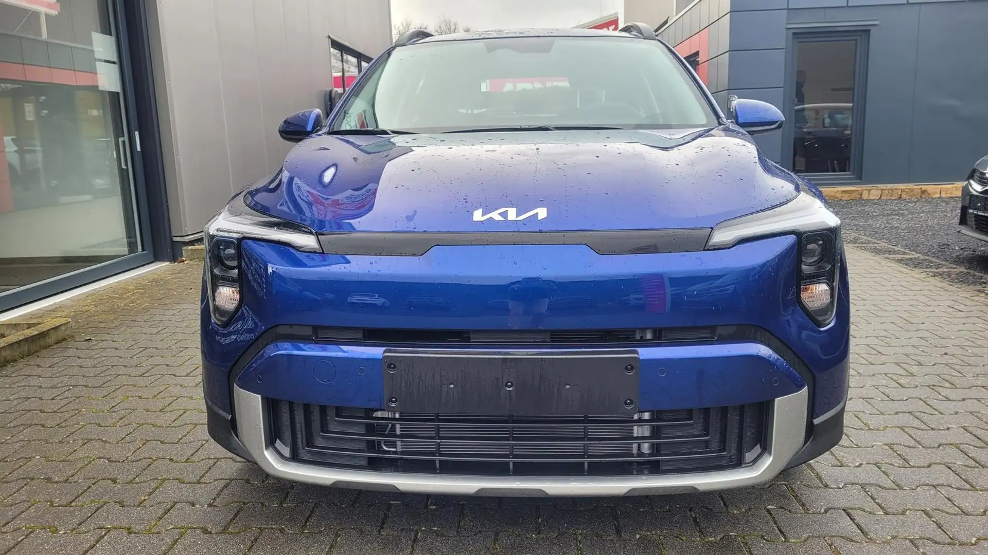 Kia Stonic Spin MJ26 100PS SHZ+PDC h&v+Cam+Navi+Klima 74 k... Blau - 2