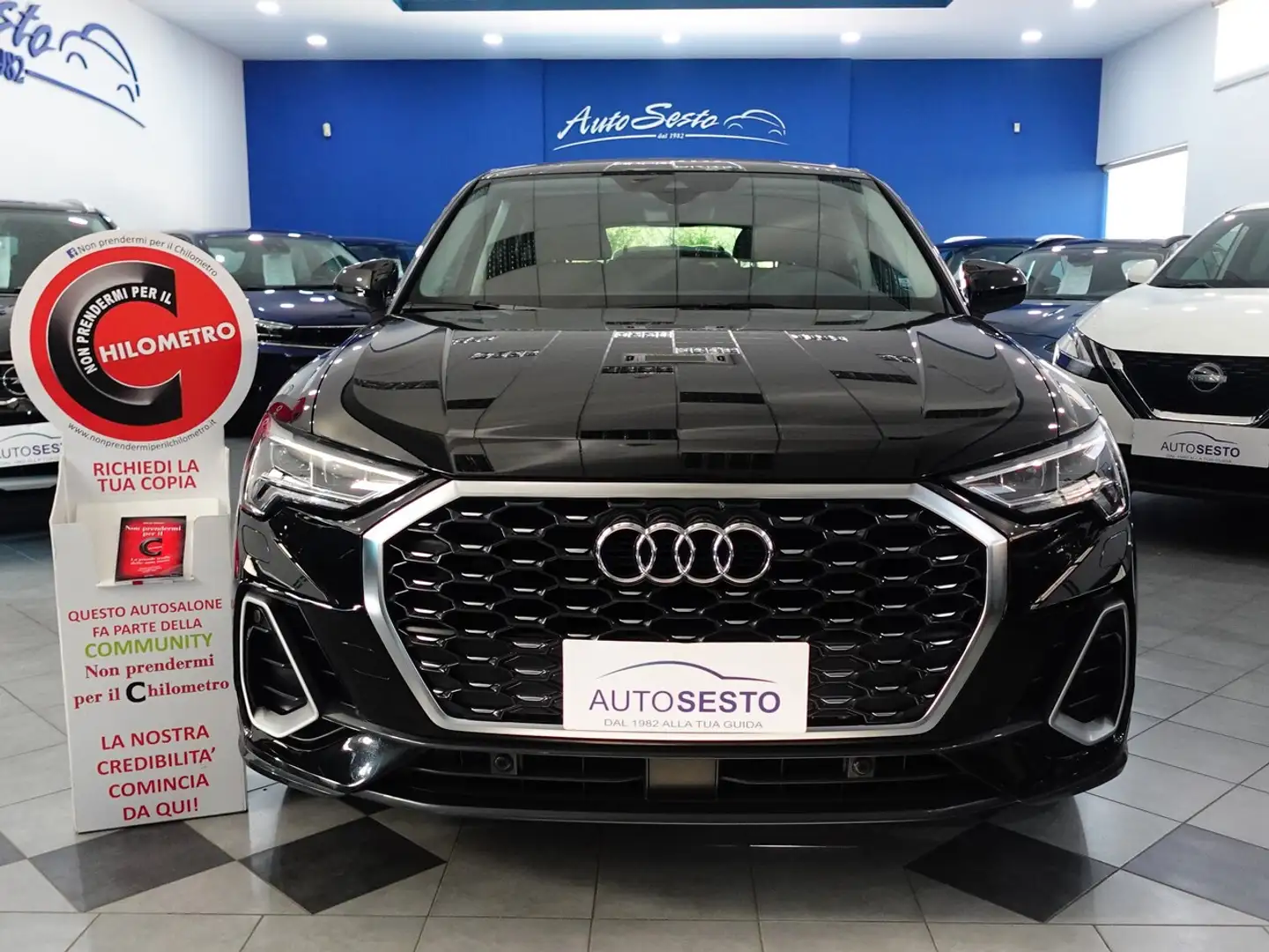 Audi Q3 2.0 TDI 150 CV 35 S TRONIC S LINE EDITION Nero - 1