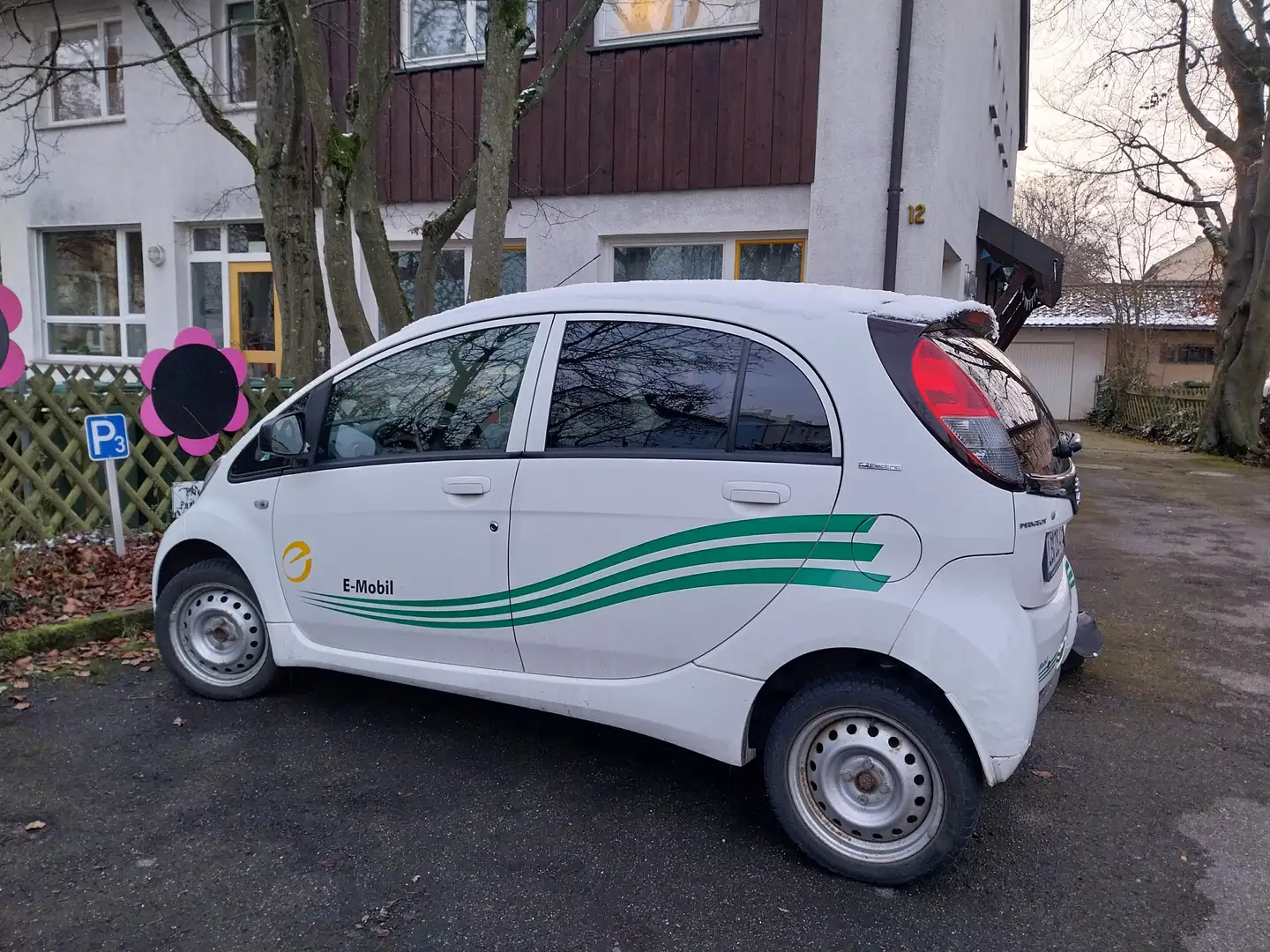 Peugeot iOn iOn Active Weiß - 1