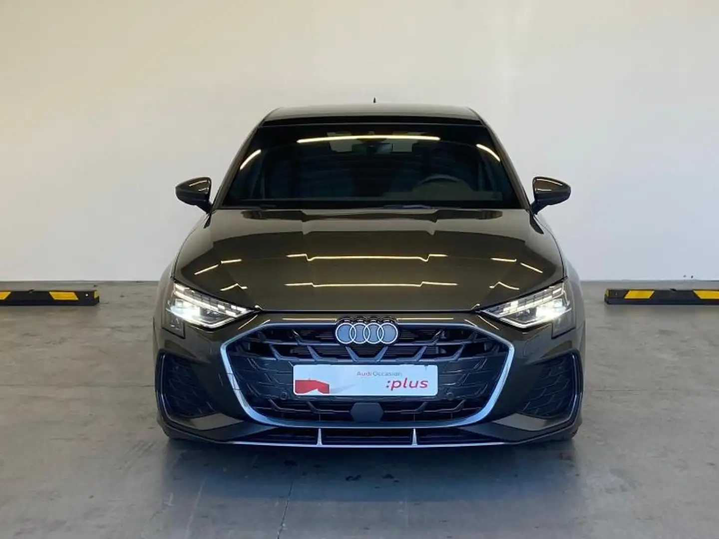 Audi A3 35 TFSI 150ch Mild Hybrid S line S tronic 7 Gris - 2