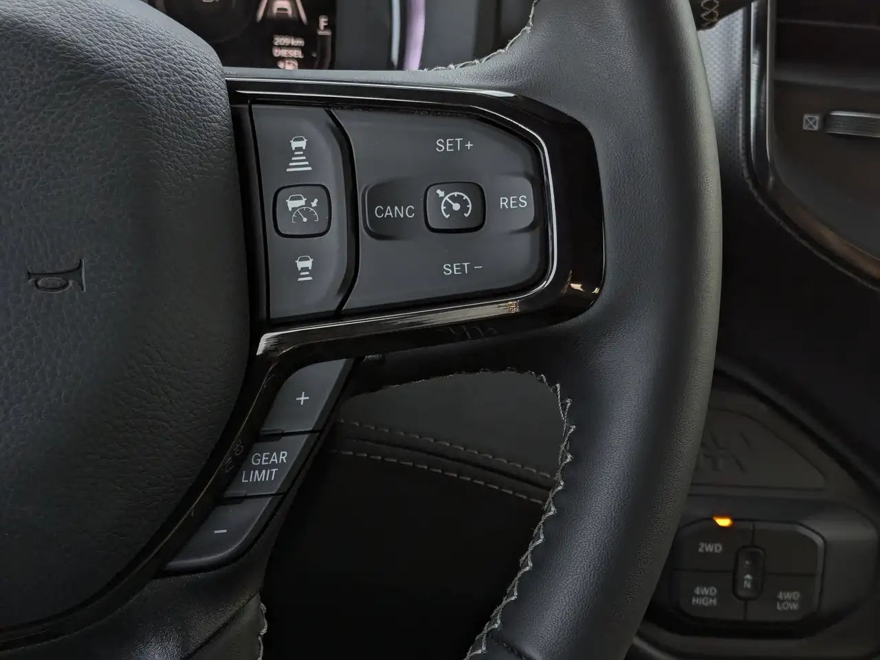 RAM 3500 снимка RAM 3500
