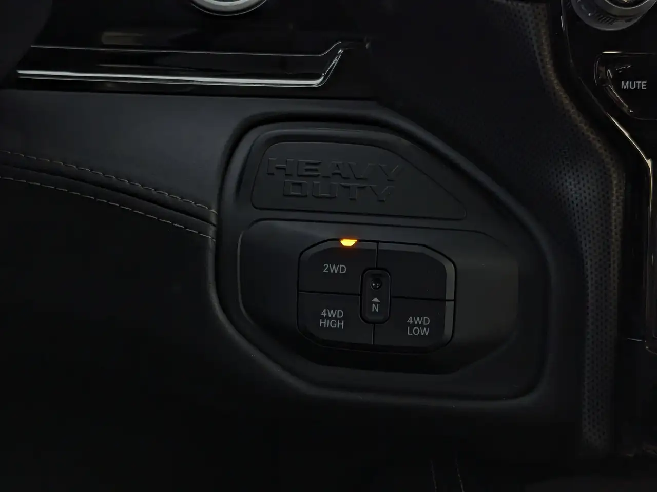 RAM 3500 снимка RAM 3500
