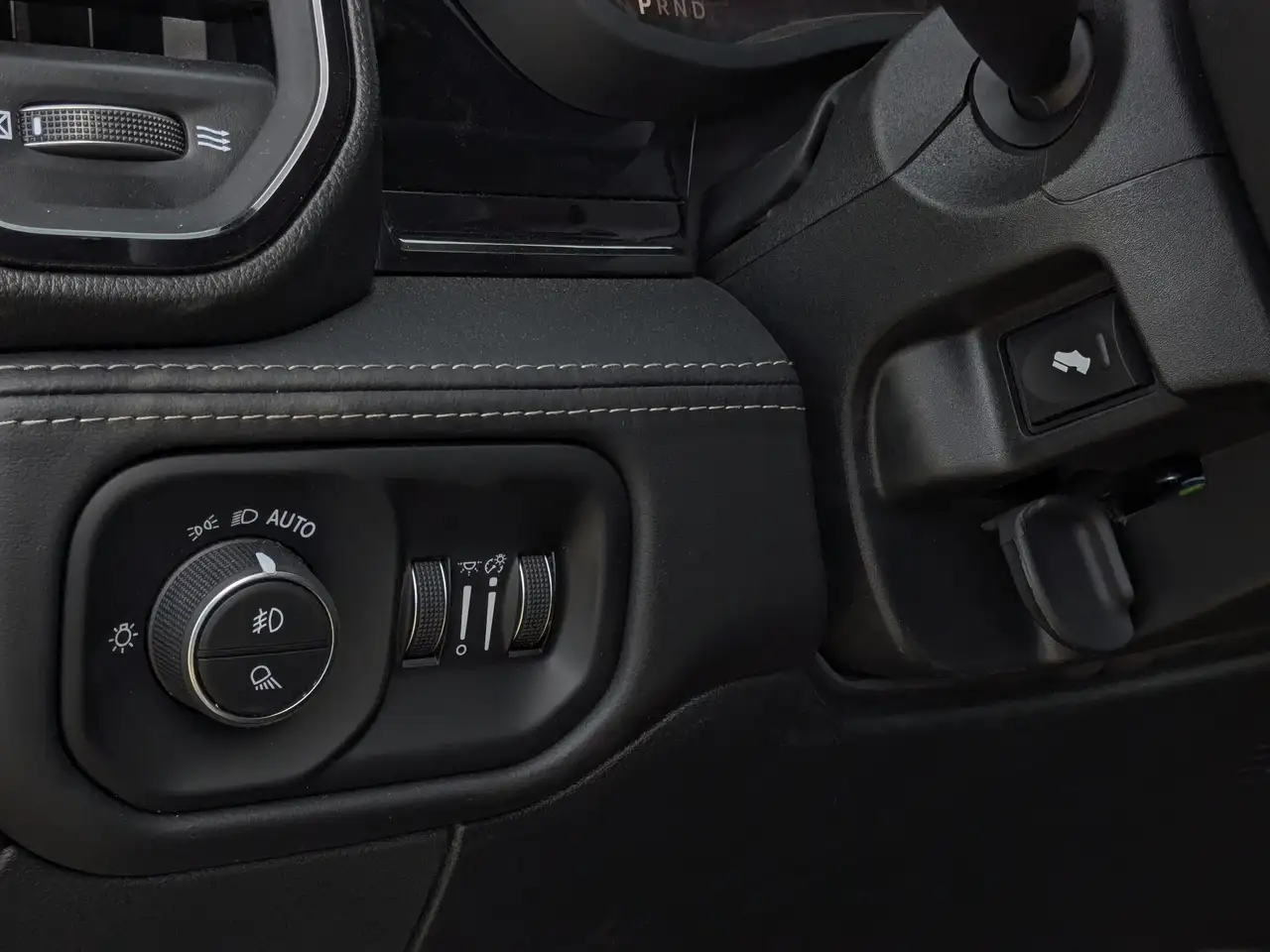 RAM 3500 снимка RAM 3500