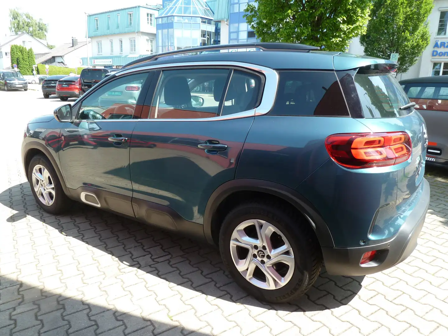 Citroen C5 Aircross BlueHDI 130 Live Navi Schiebedach Grün - 2