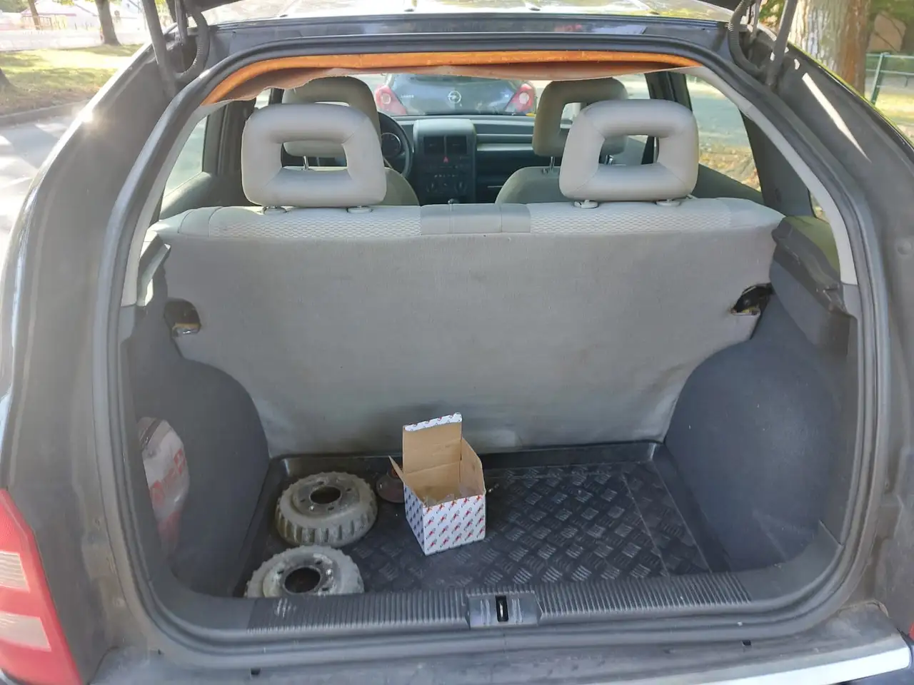 Audi A2 1.2 TDI 3l D4 Automatik tüv 6/27, foto 10