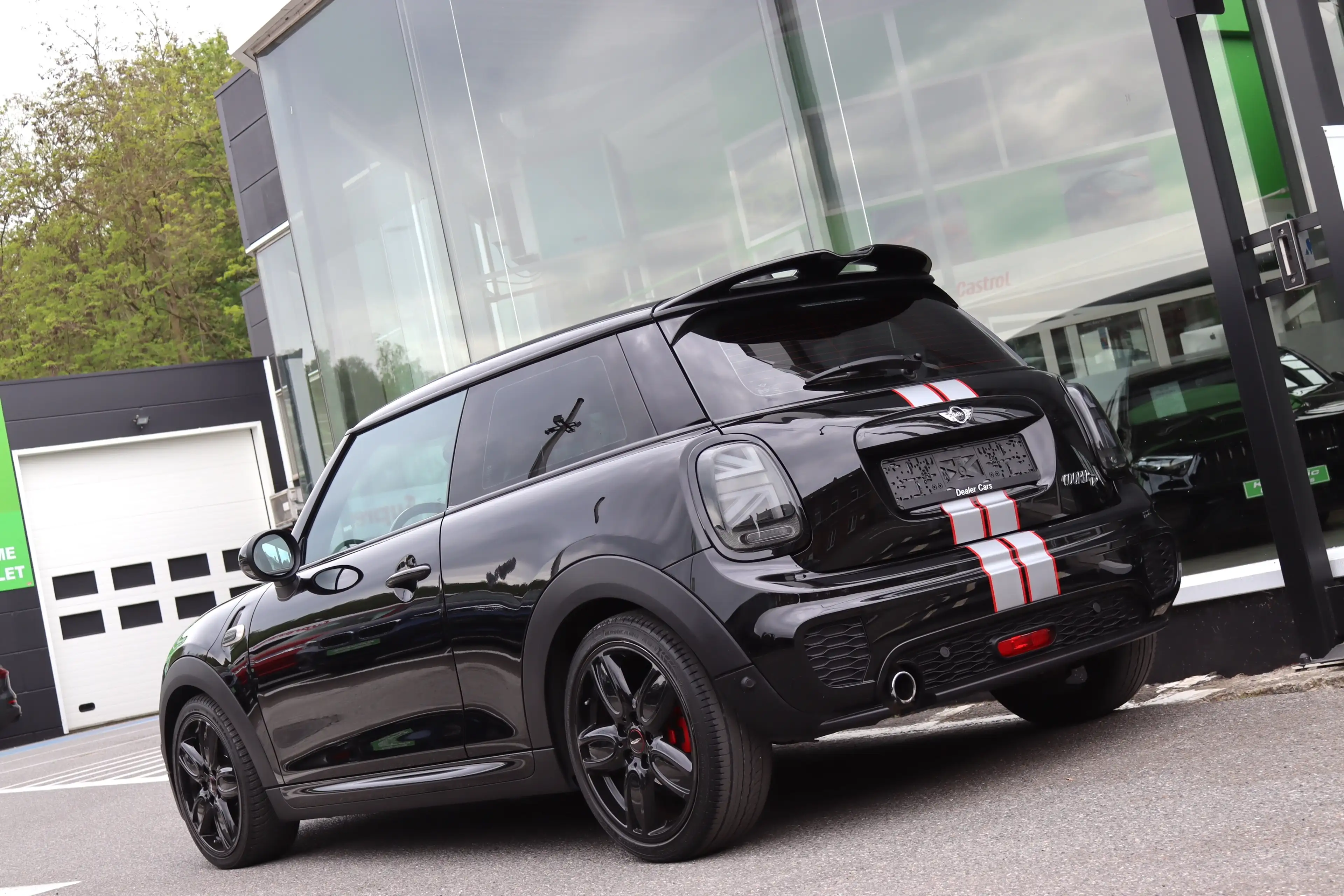 MINI Cooper D JWC 116CV CARPLAY GPS XENON AMBIANCE FULL EURO 6b — photo 2