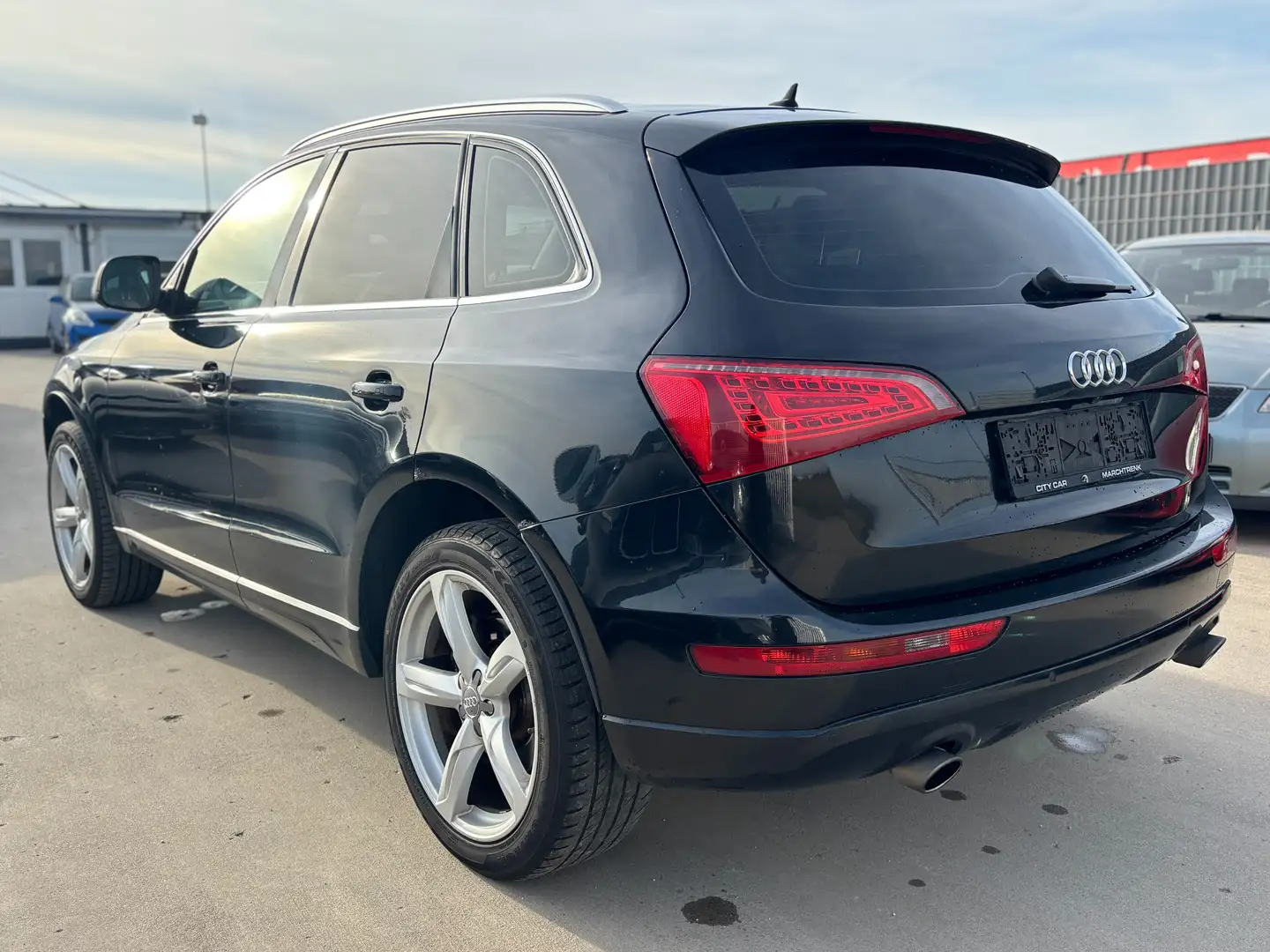 Audi Q5 3,0 TDI quattro DPF S-tronic Schwarz - 2